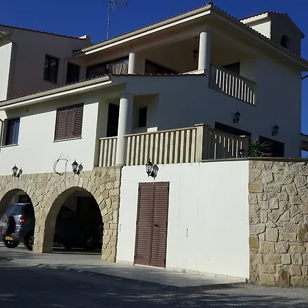 Agrepavli Lapithia *