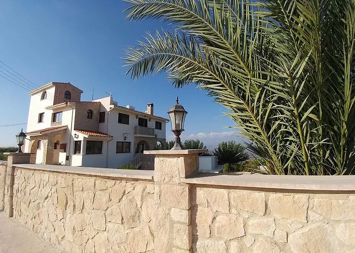 Agrepavli Lapithia *