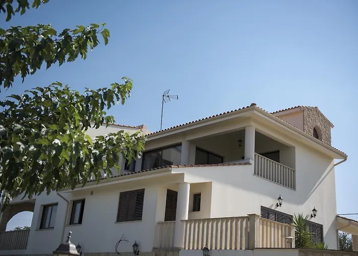 Agrepavli Lapithia *